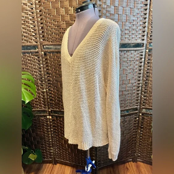 Free People oatmeal beige Knit V neck oversized slouchy off shoulder sweater m - Picture 3 of 14